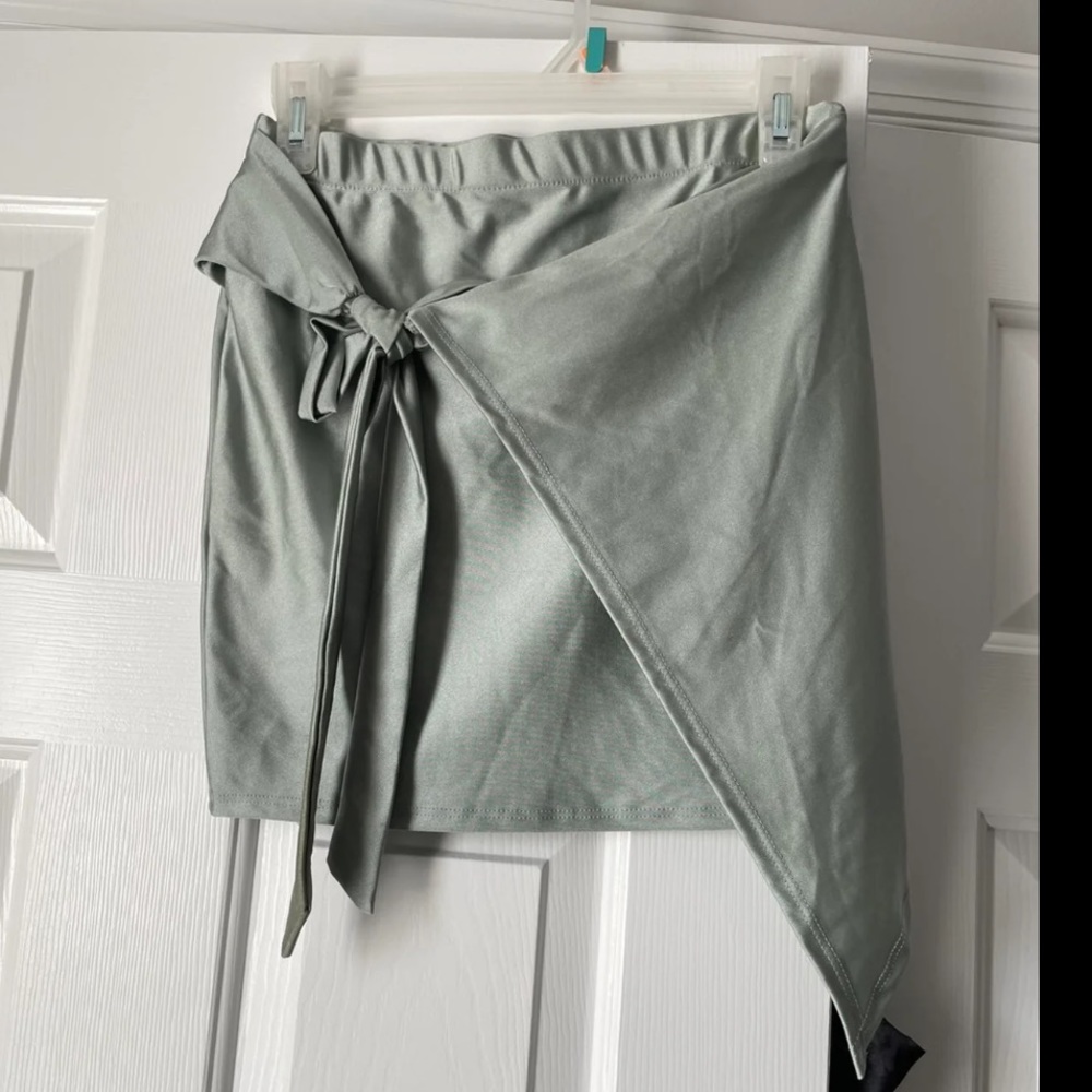 Silver/Grey Knot Skirt